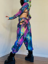 Load image into Gallery viewer, Andromeda Flow Pants - Oil Slick