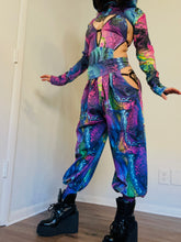 Load image into Gallery viewer, Andromeda Flow Pants - Oil Slick