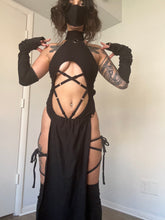 Load image into Gallery viewer, Kitana Set in BLACK - 5 piece set - Mortal Kombat Cosplay