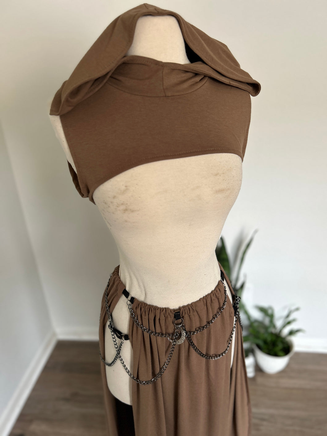 Belladonna Hood - Cappuccino Bamboo