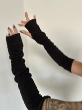 Load image into Gallery viewer, Kitana Fingerless Gloves / Arm Warmers - Black Bamboo
