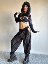 Load image into Gallery viewer, SALE - XS/Small - BLACK VELVET Flow Pants
