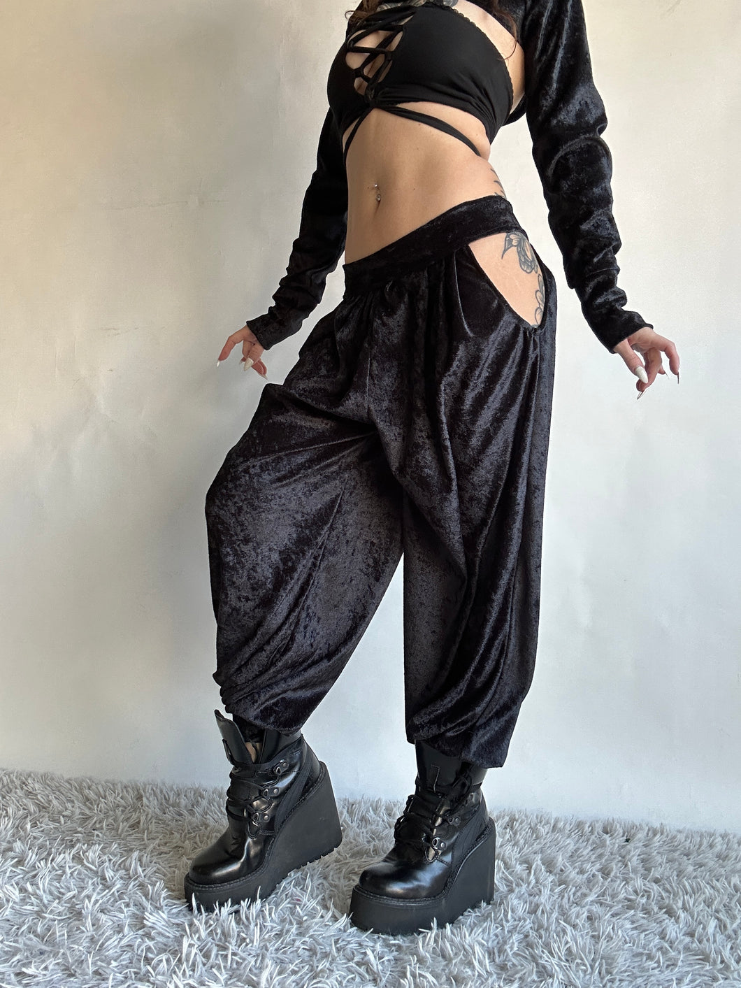 SALE - XS/Small - BLACK VELVET Flow Pants